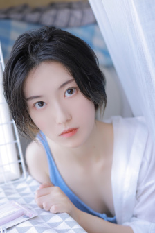 偷拍55位美女撒尿BBB毛洗澡